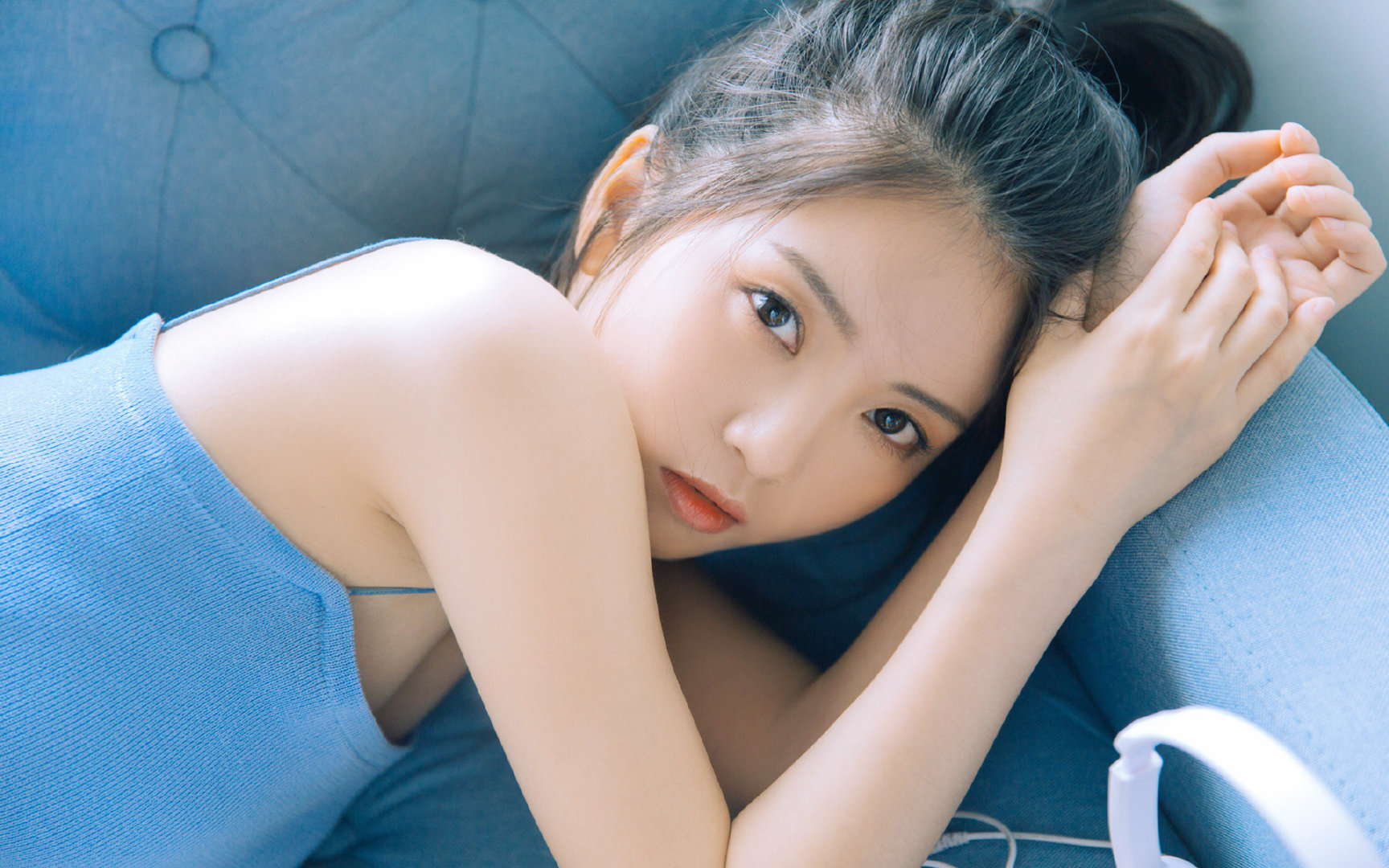 _场外精彩:明星名人助阵网球盛事_,名人打网球