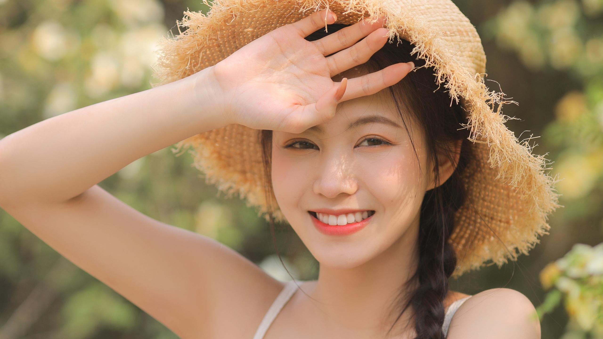 _硬地、草地、红土：不同场地对运动员的考验_，红土草地硬地网球一样吗