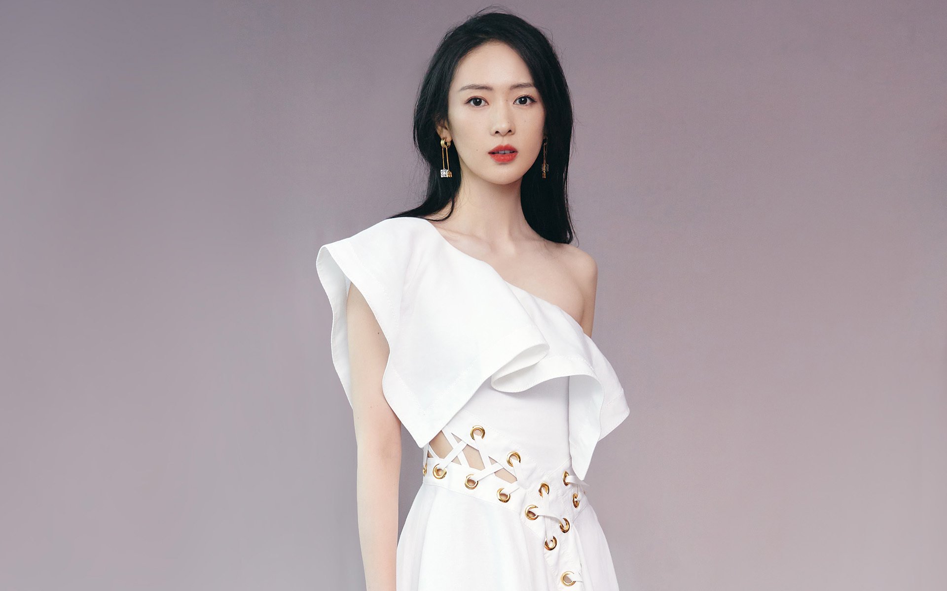 乐鱼体育平台官网-“西甲明星联袂上演精彩大戏：攻防战精彩纷呈”，西甲著名球员