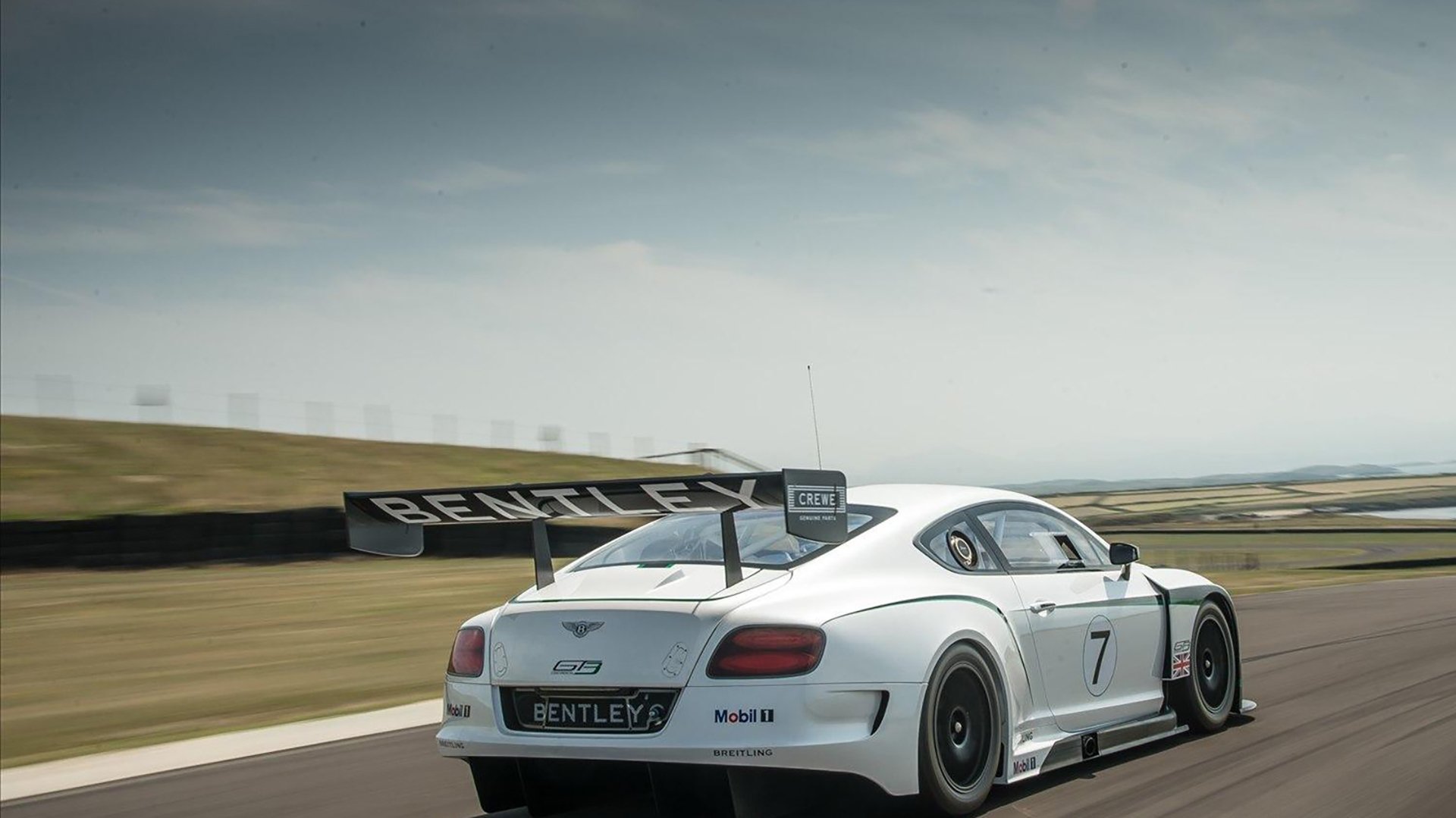 维尔·冯·威克：南非队锋线上的重要突破者，为球队争取关键进球